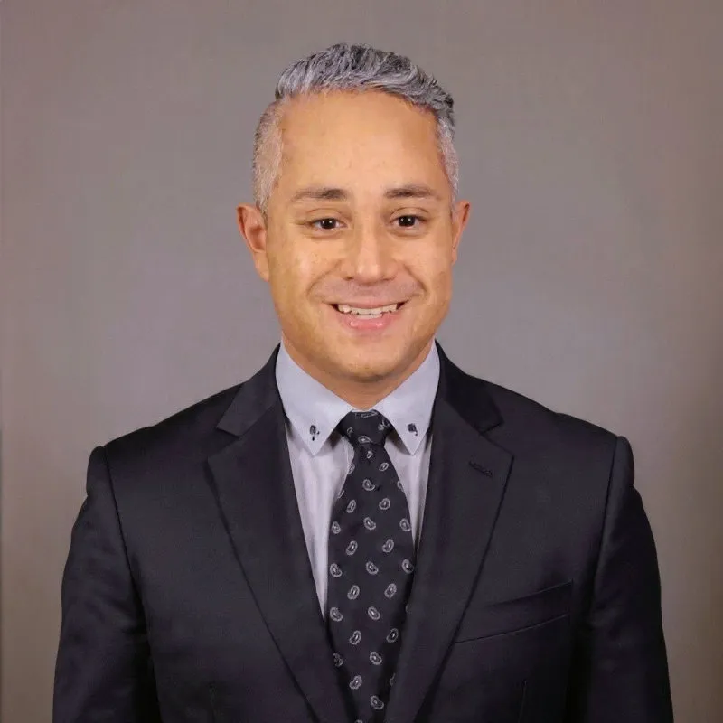 Pablo Chang Castillo - professional interpreter